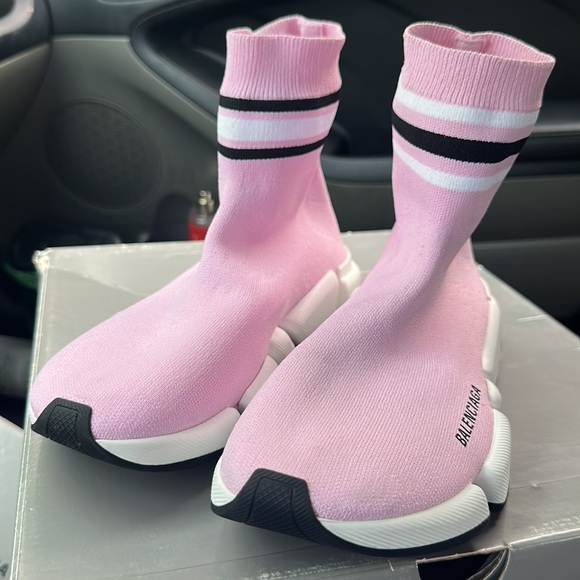 Balenciaga 2.0 Track Speed Sneakers - Picture 2 of 6